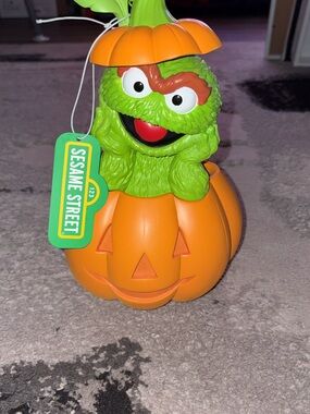 Sesame Street Green Oscar the Grouch in Orange Pumpkin